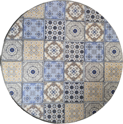 Mosaiktisch in Blautönen